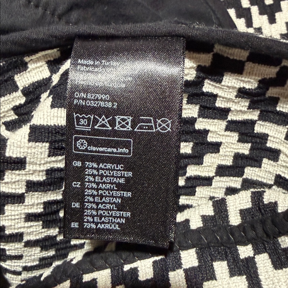 🄷&🄼 Monochrome Zigzag Knit Top size 6 - Picture 9 of 14